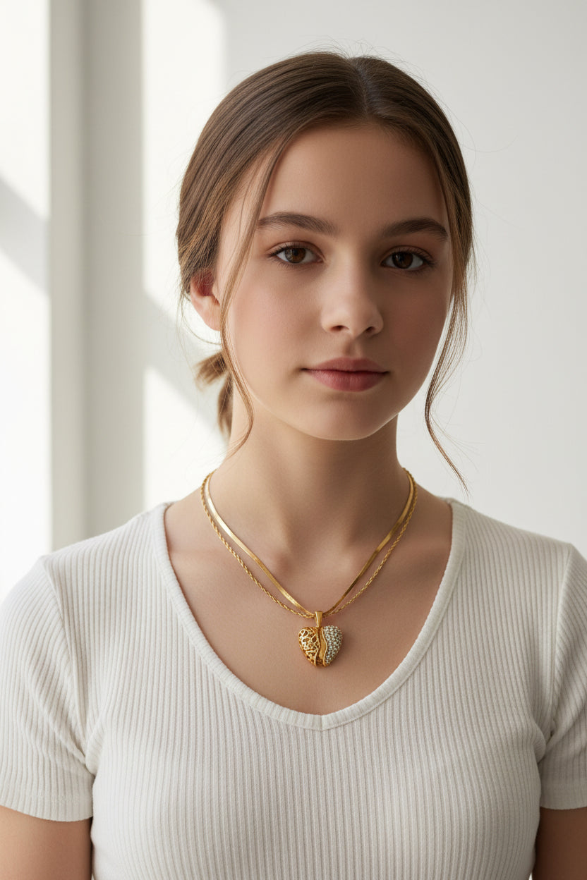 LOVE PENDANT NECKLACE